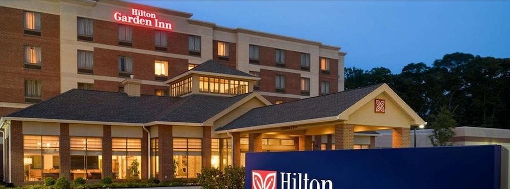 Hilton Garden Inn Stony Brook Extérieur photo