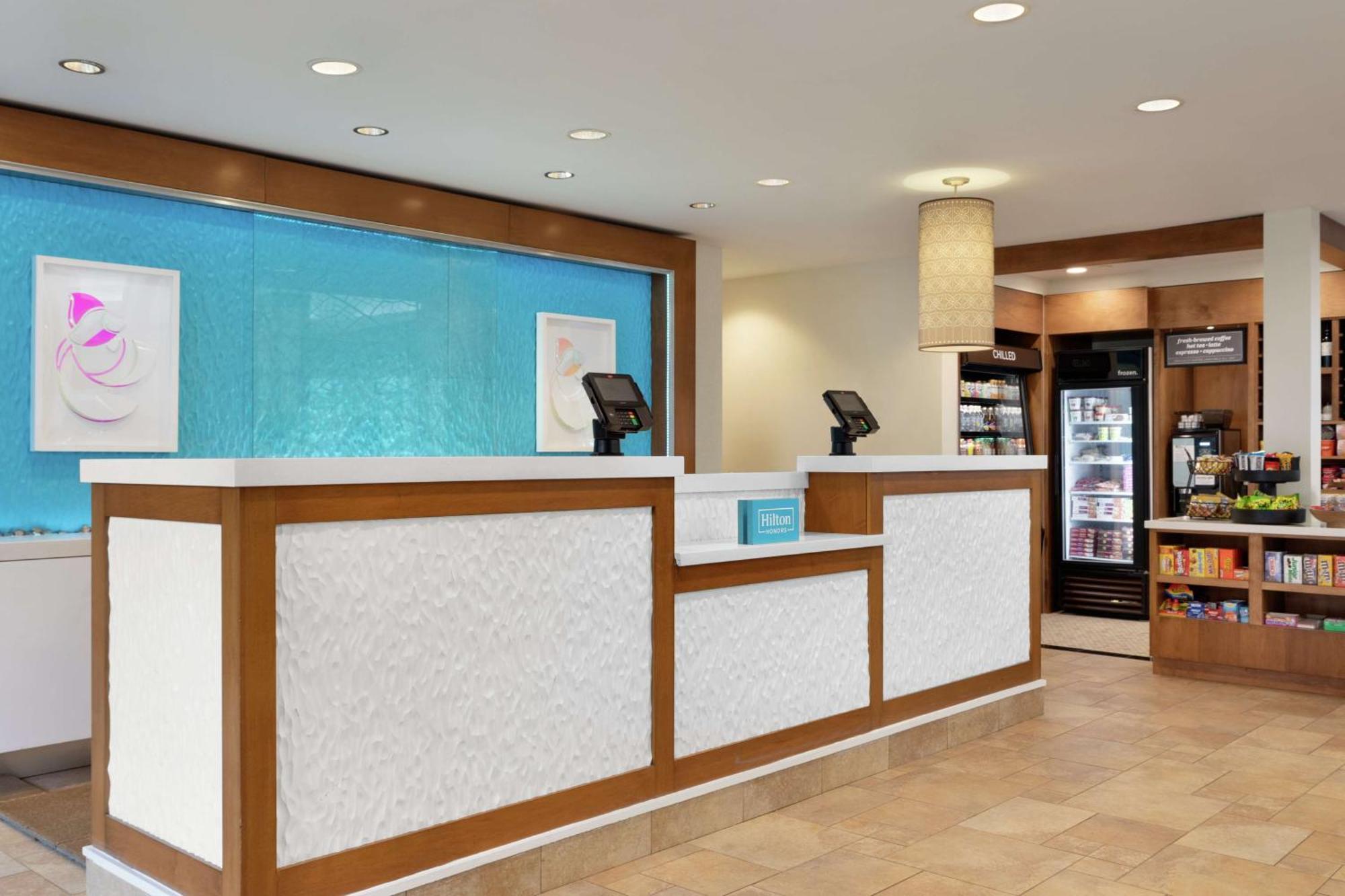 Hilton Garden Inn Stony Brook Extérieur photo