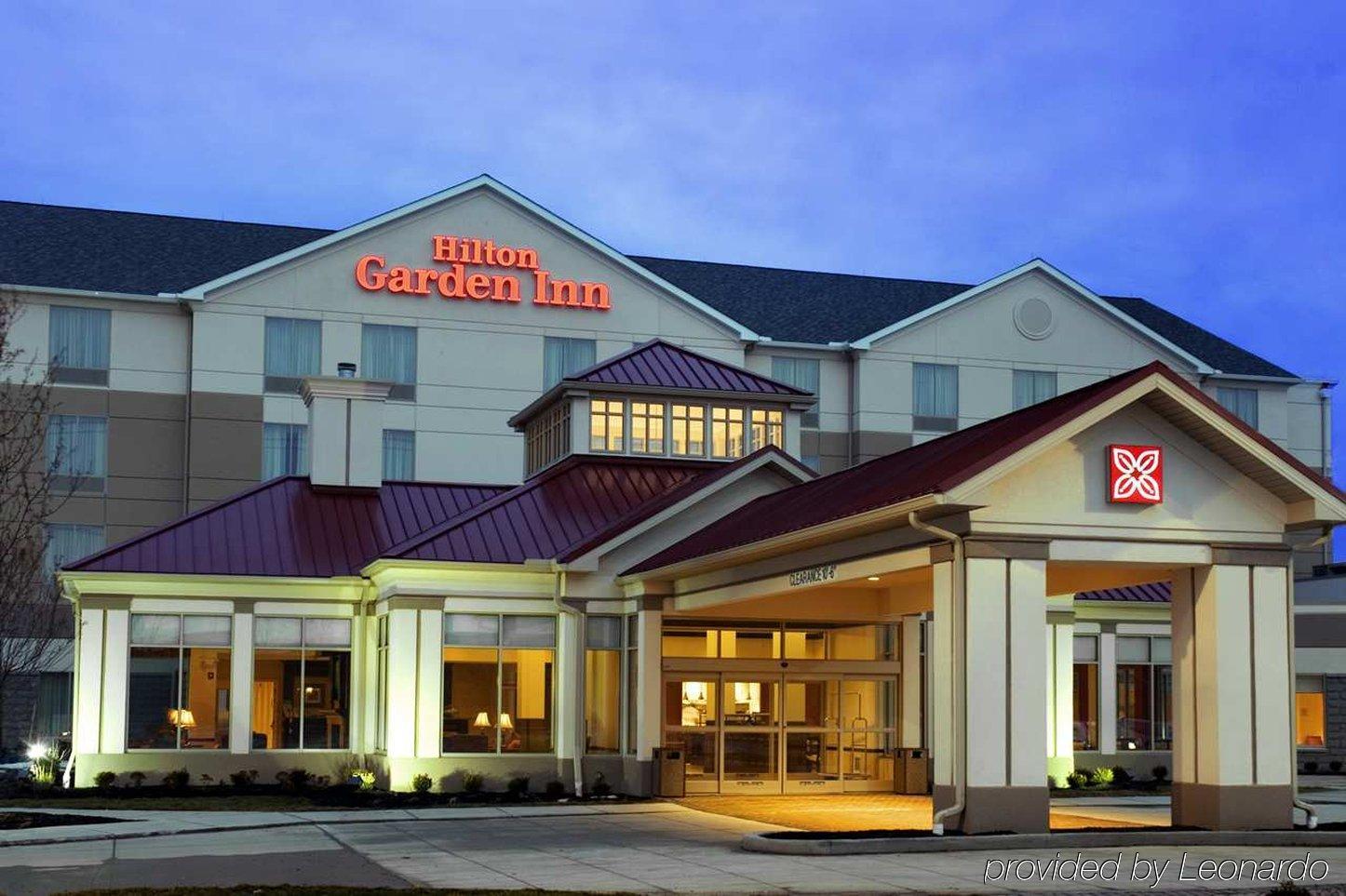 Hilton Garden Inn Stony Brook Extérieur photo
